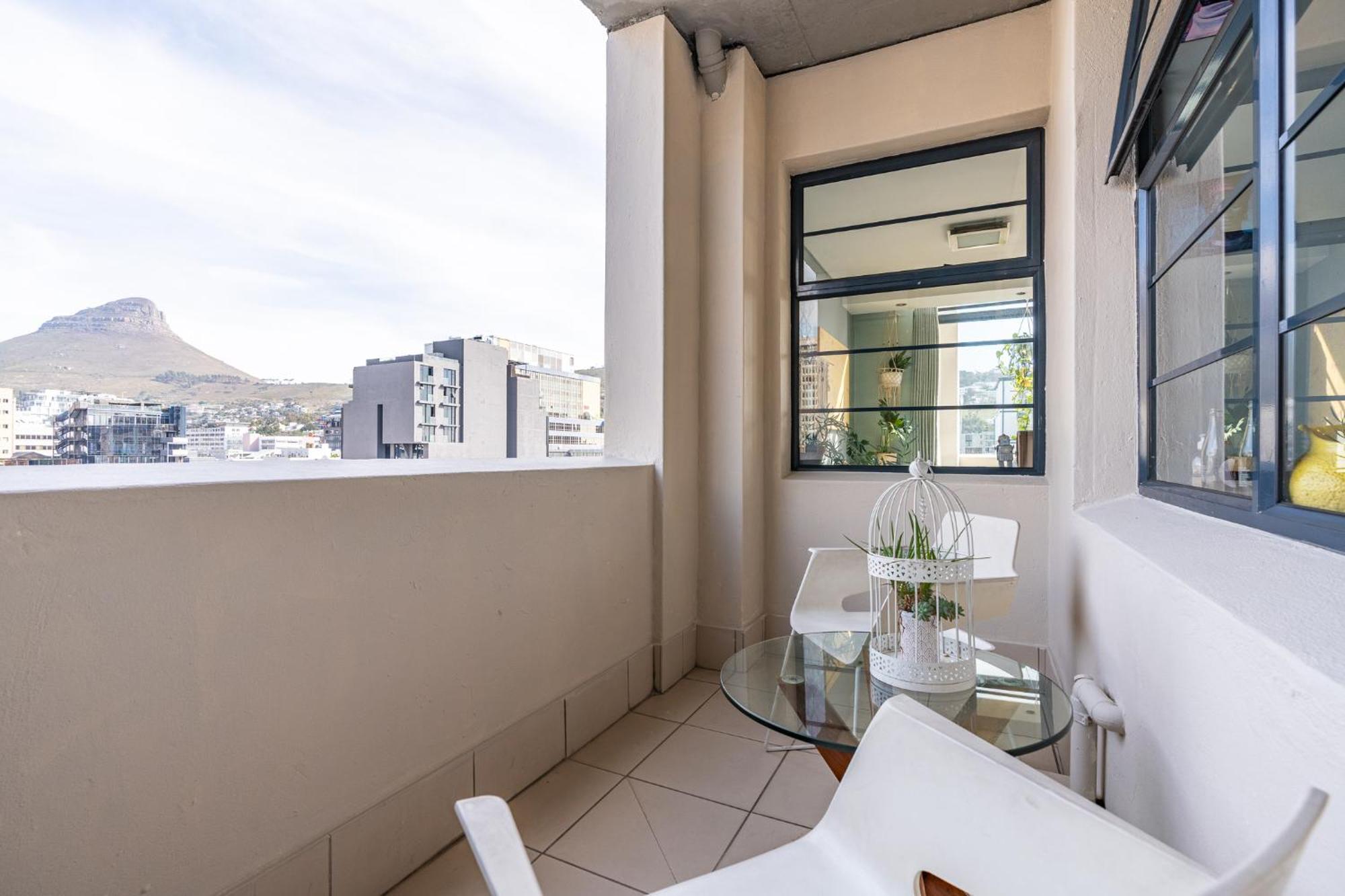 Apartment The Decks Cape Town
